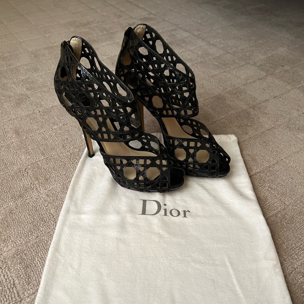 Miss Dior Patent Calfskin Shoe 39